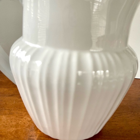Vintage Corning-ware Tableware French White Ribbed Pitcher, Farmhouse - Picture 3 of 8